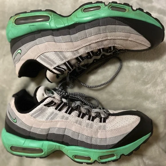 Nike Air Max 95 Poison Green Shoes - - Picture 4 of 8